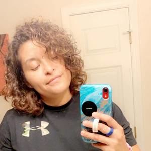 Meet your Posher, Denise